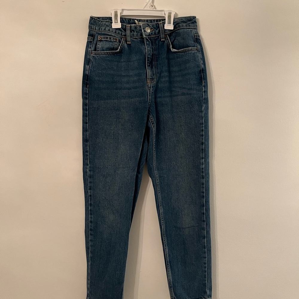 Medium wash High waisted Mom jeans